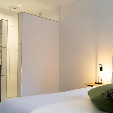 't Achterhuis Apartment *